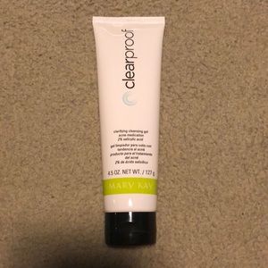Mary Kay Clarifying Cleansing Gel